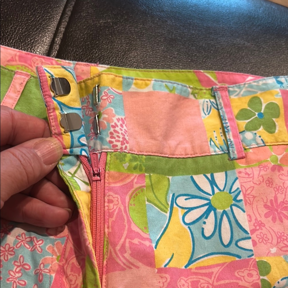 Lilly Pulitzer Pink and Green Straight Leg Capri - Picture 5 of 7